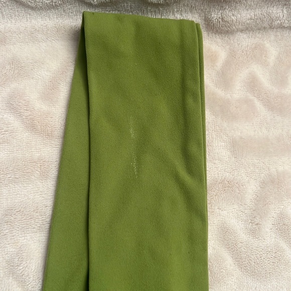 Dynamite Trending Green Cropped Top - Picture 4 of 6